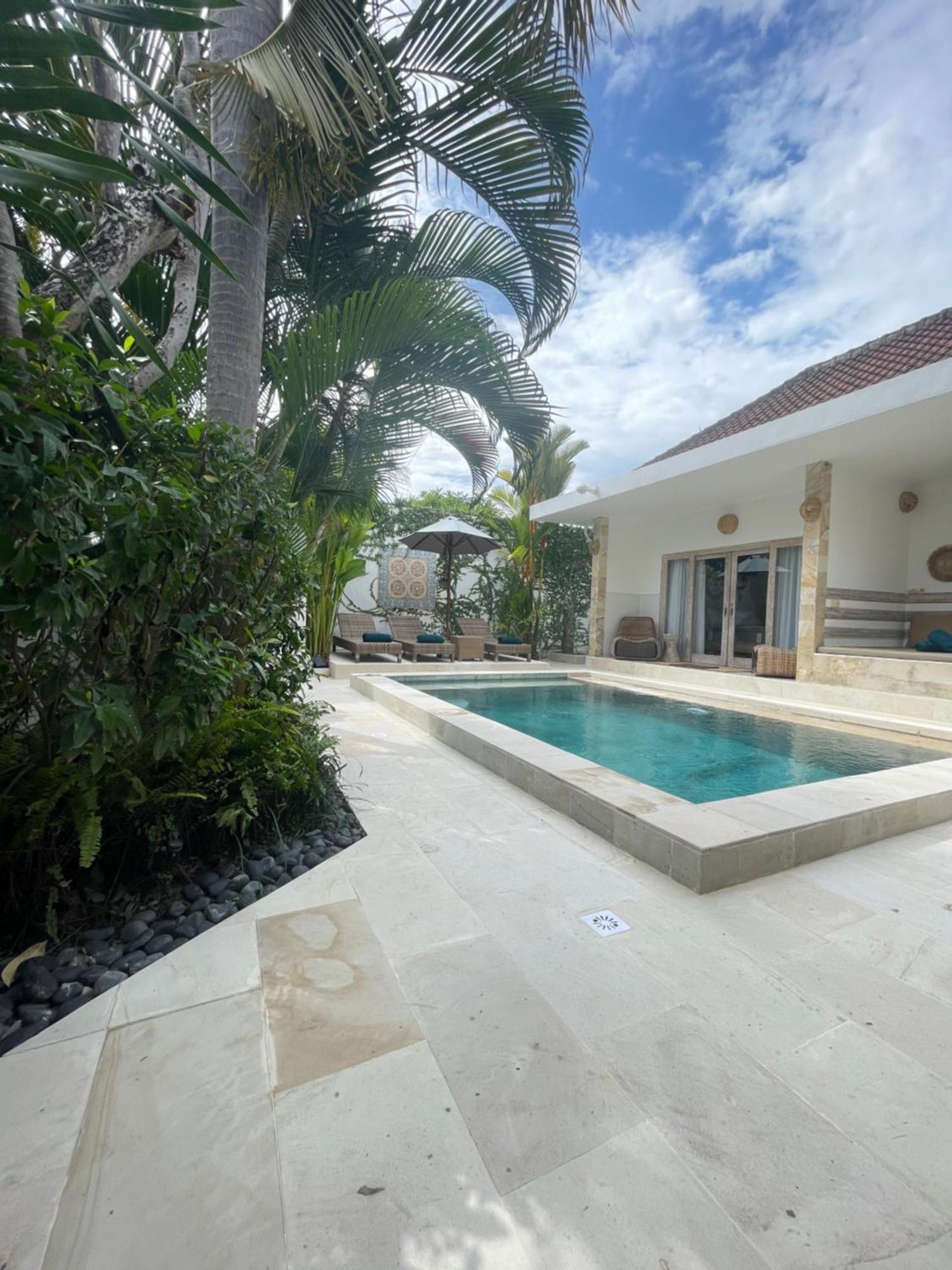 Pennylane Villa Seminyak Exteriör bild